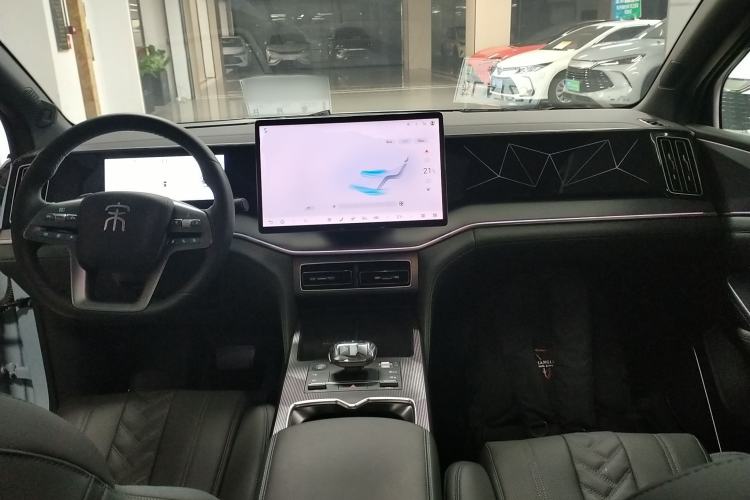 Used BYD Song L DM-i 2025 Intelligent Driving Version 160 km Beyond-Range Type
