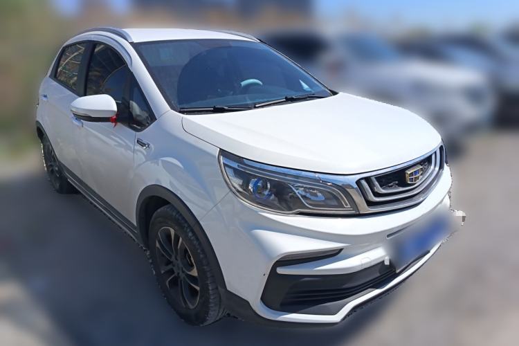 Used Geely Auto Vision X3 2019 Upgraded Model 1.5L CVT Elite Version Front Right 45 Deg