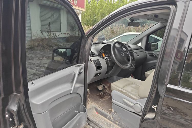 Used Mercedes-Benz Vito 2010 2.5L Business Edition
