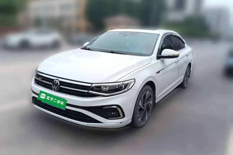 Used Volkswagen Bora 2023 300TSI DSG Prestige Edition