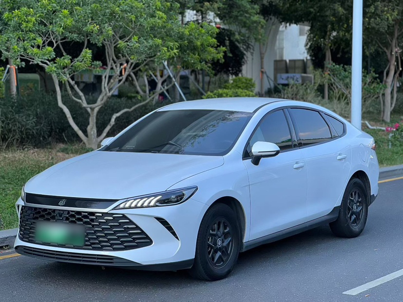 BYD Qin PLUS 2025 DM-i Smart Drive 55KM Leading Model — снимка 13