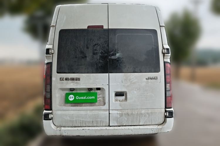 Used JMC Fushun 2023 2.0T Manual Short-Wheelbase Mid-Height Commercial Multi-Purpose 5-Seater Passenger Vehicle
