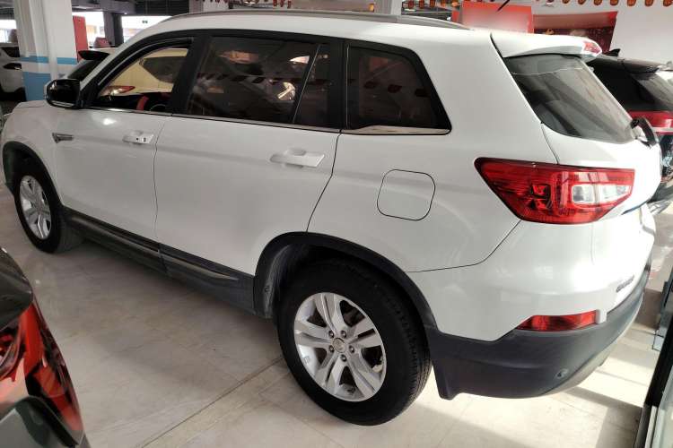 Used Changan CS75 2014 1.8T Automatic Prestige Model China IV Standard
