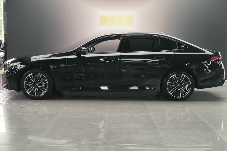 Used BMW 5 Series 2026 530Li Leading M Sport Package