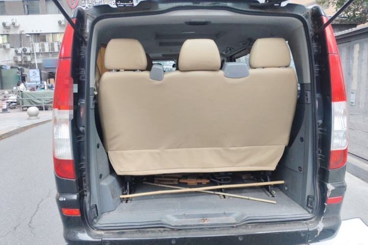 Used Mercedes-Benz Vito 2011 2.5L Elite Edition