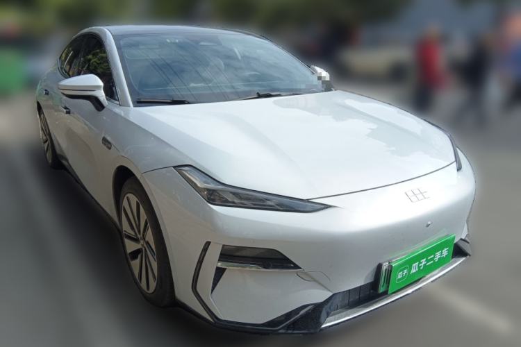 Used Geely Galaxy E8 2024 665 km Range Rear-Drive Starship Long-Range Version
