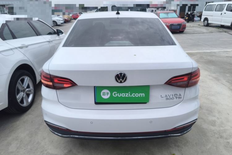 Used Volkswagen Lavida 2023 300TSI DSG Full-Comfort Edition
