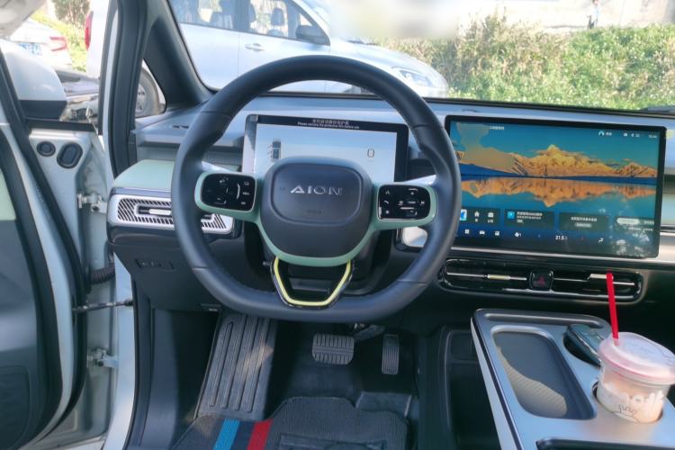 Used AION Y 2023 Younger
