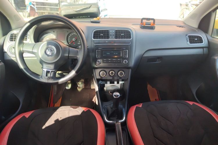 Used Volkswagen Polo 2011 1.6L Manual ZhiShang Edition
