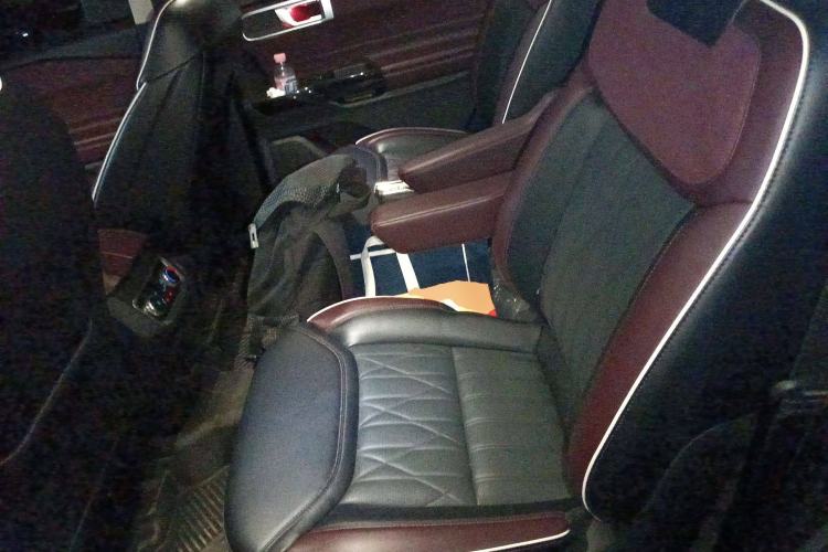 Used Ford Explorer 2023 EcoBoost 285 Four-Wheel Drive Titanium Edition 6 Seats