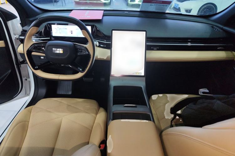 Used Geely Galaxy L6 2024 125km PLUS Dragon Edition
