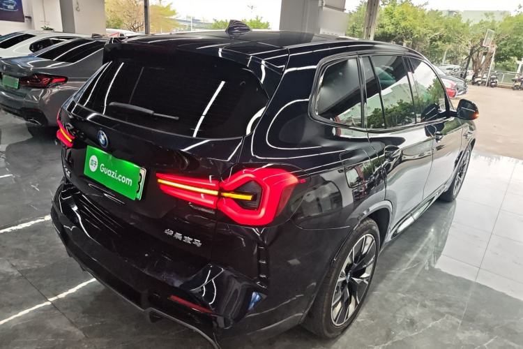 Used BMW iX3 2023 Leading Type
