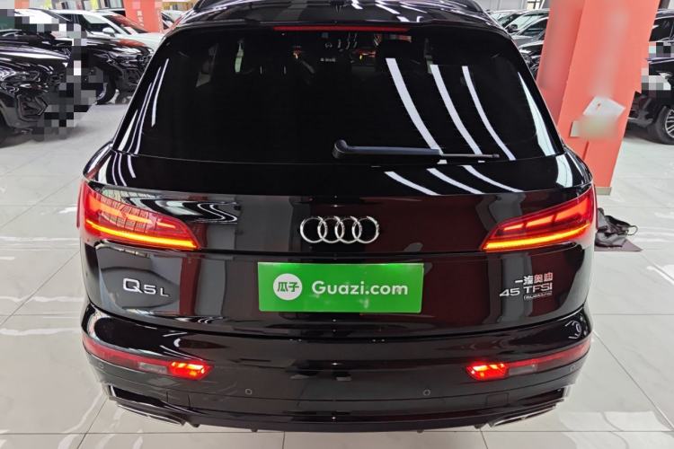 Used Audi Q5L 2024 45 TFSI Luxury Dynamic Model Rear