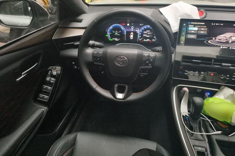 Used Toyota Avalon 2024 Dual-Motor 2.0L Luxury Edition Steering Wheel