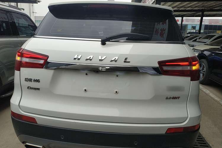 Used Haval H6 Coupe 2017 Red-Label 2.0T Automatic Two-Wheel Drive Elite Model
