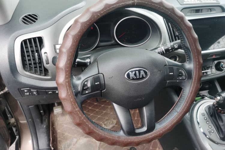 Used Kia Sportage R 2015 2.0L Automatic Two-Wheel Drive GLS Steering Wheel