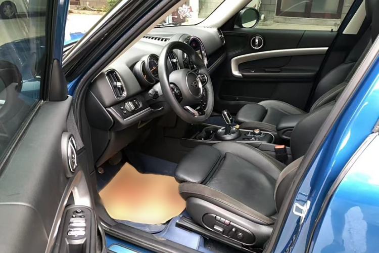 Used MINI Countryman 2019 1.5T COOPER ALL4 Artist Weekend Travel Edition