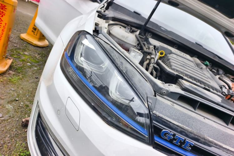 Used Volkswagen Golf 2015 GTE model Right Front Headlight