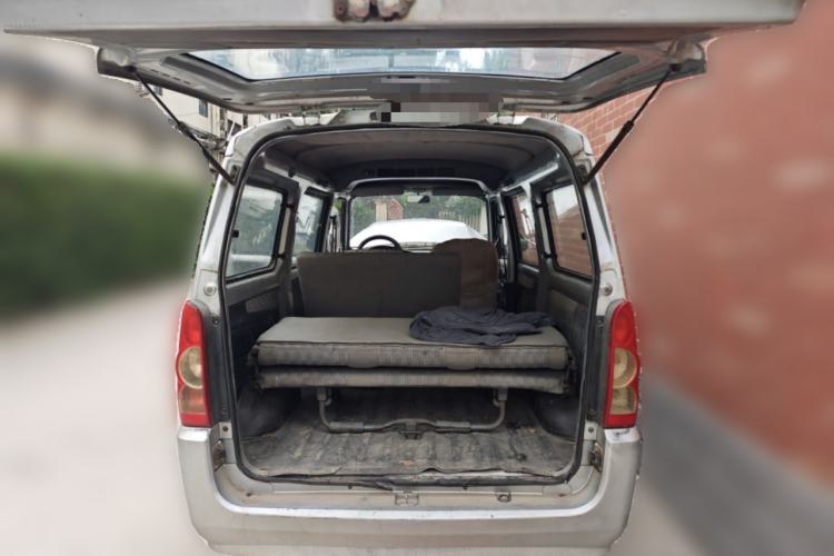 Used Wuling Rongguang 2011 1.2L Base Version Trunk