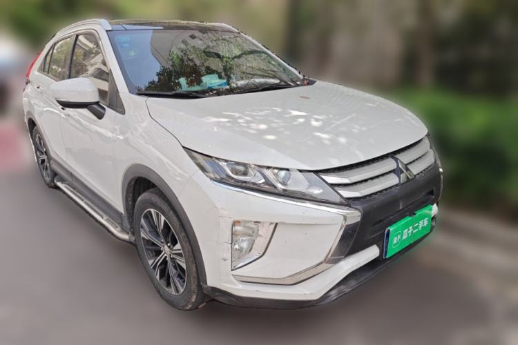 Used Mitsubishi Eclipse Cross 2019 1.5T CVT Two-Wheel Drive Fearless Edition China VI Standard Front Right 45 Deg
