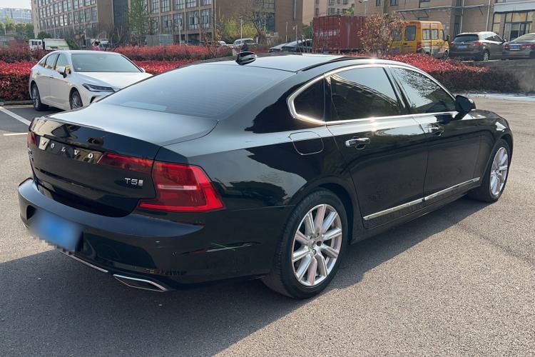 Used Volvo S90 2020 T5 Zhiyi Luxury Edition