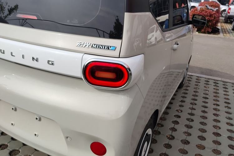 Used Wuling Hongguang MINIEV 2024 3rd Generation 170 km Exterior 3