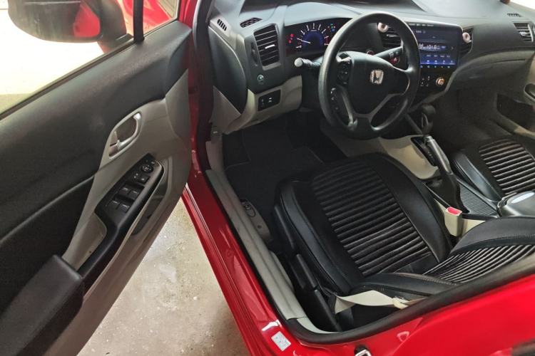 Used Honda Civic 2016 1.8L Automatic Comfort Version
