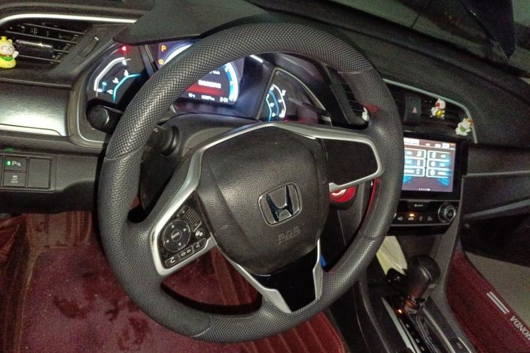 Used Honda Civic 2016 220TURBO CVT Luxury Edition
