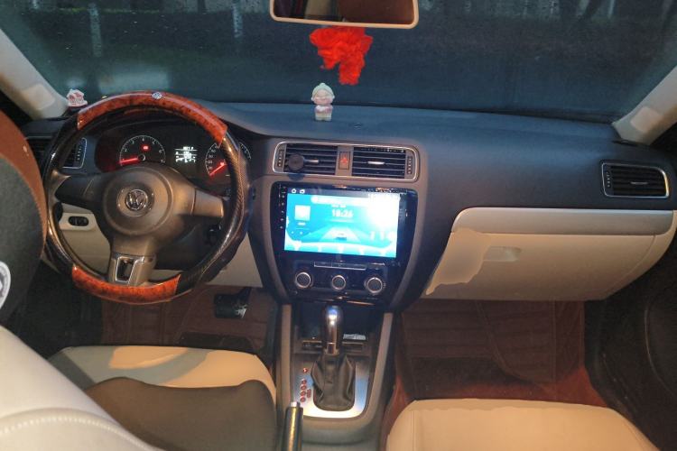 Used Volkswagen Sagitar 2014 Revised Version 1.6L Automatic Comfort Edition
