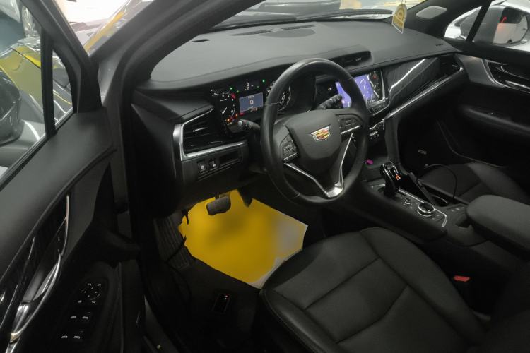 Used Cadillac XT6 2022 2.0T Six-Seater Four-Wheel Drive Luxury Version
