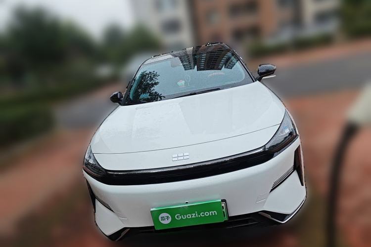 Used Geely Galaxy L6 2024 125km PLUS Dragon Edition
