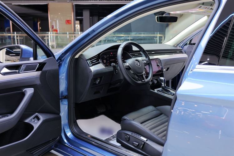 Used Volkswagen Variant New Energy 2019 GTE model
