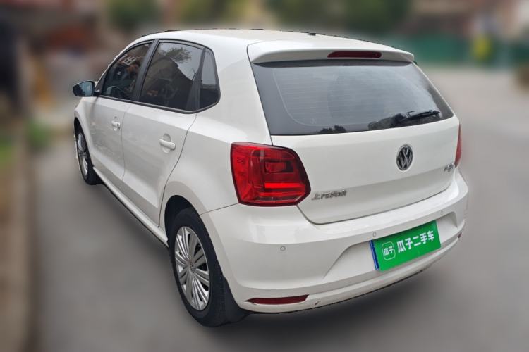 Used Volkswagen Polo 2016 1.6L Automatic Comfort Model
