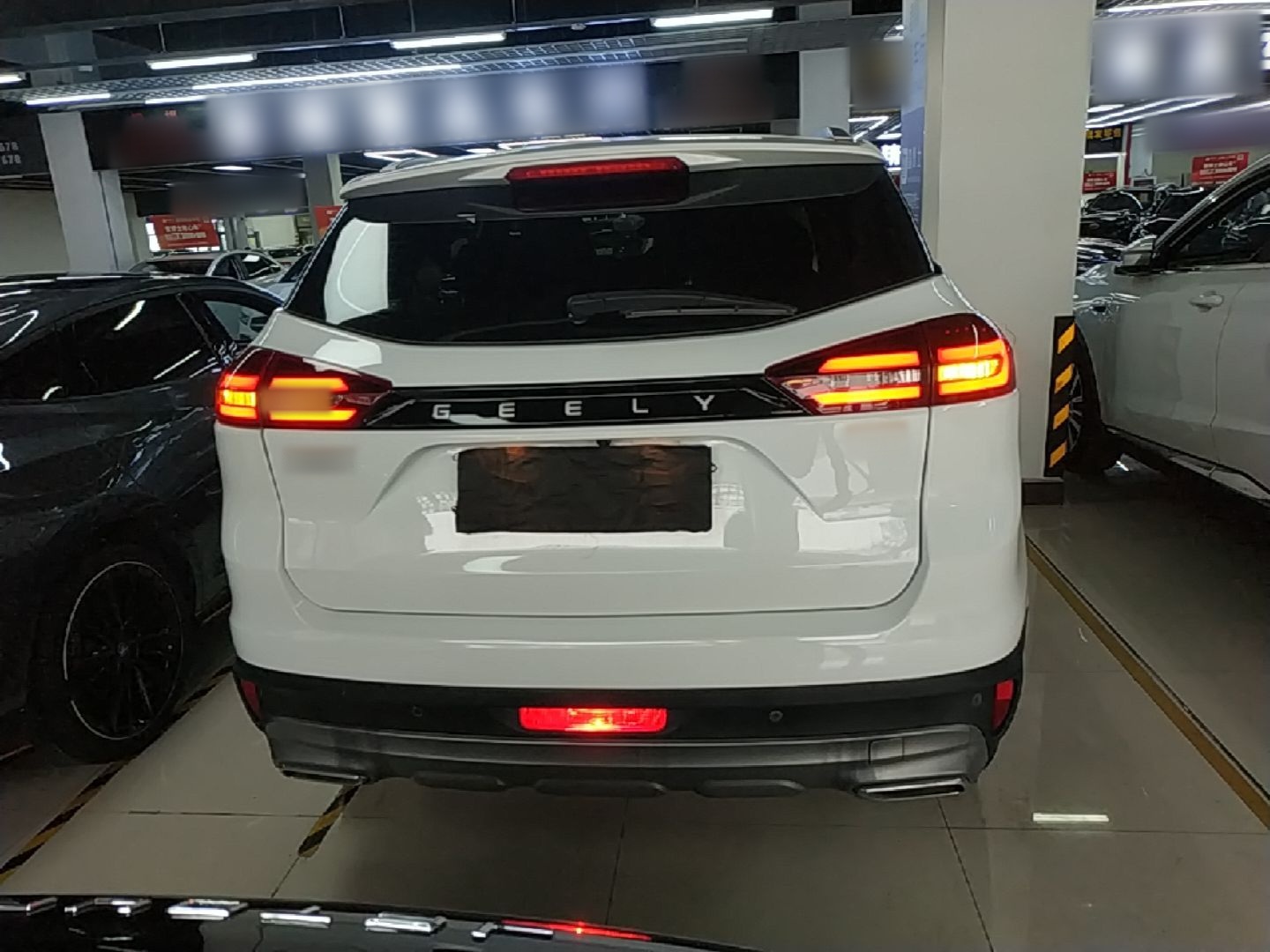 Geely Auto Emgrand X7 Sport 2022 1.8TD DCT Zhiya Trim — снимка 5
