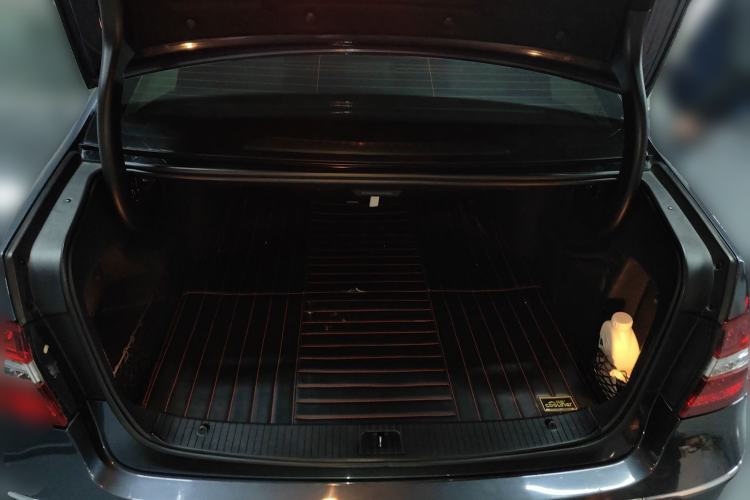 Used Mercedes-Benz E-Class 2011 E 260 L CGI Fashion Model