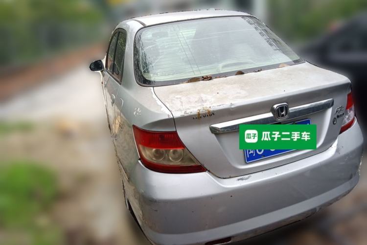 Used Honda Fit 2004 sedan 1.3L manual transmission