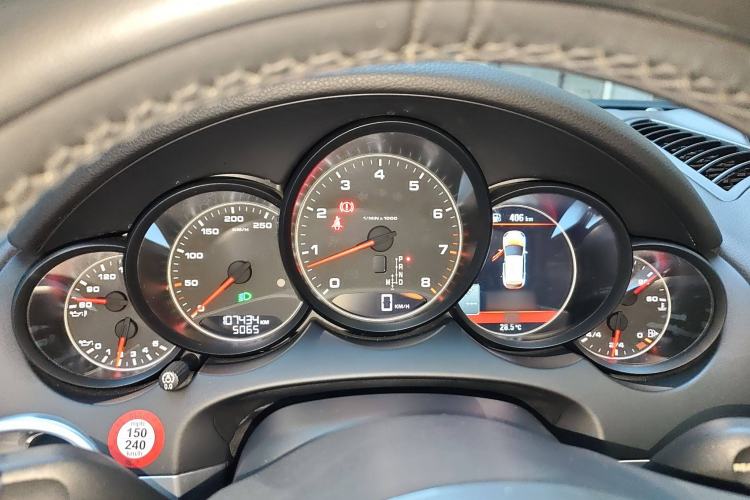 Used Porsche Cayenne 2014 Cayenne Platinum Edition 3.0T
