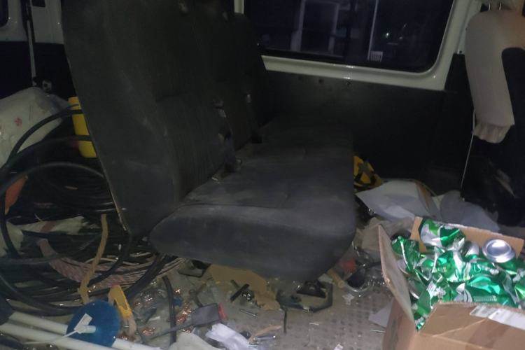 Used JMC Transit 2021 2.8T Space King Taurus Short Wheelbase Mid-Height 6-Seater Diesel Euro VI JX493
