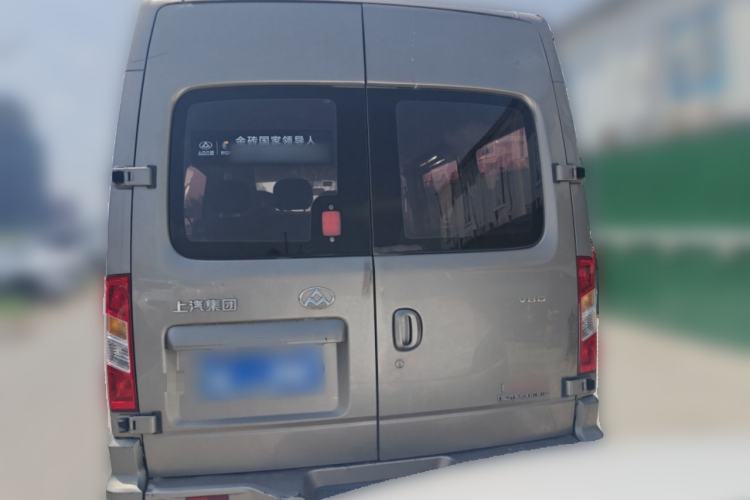 Used SAIC MAXUS Xintu V80 2018 2.5T AMT Elite Edition Short Wheelbase Mid-Roof Design 5-6 Seater Rear