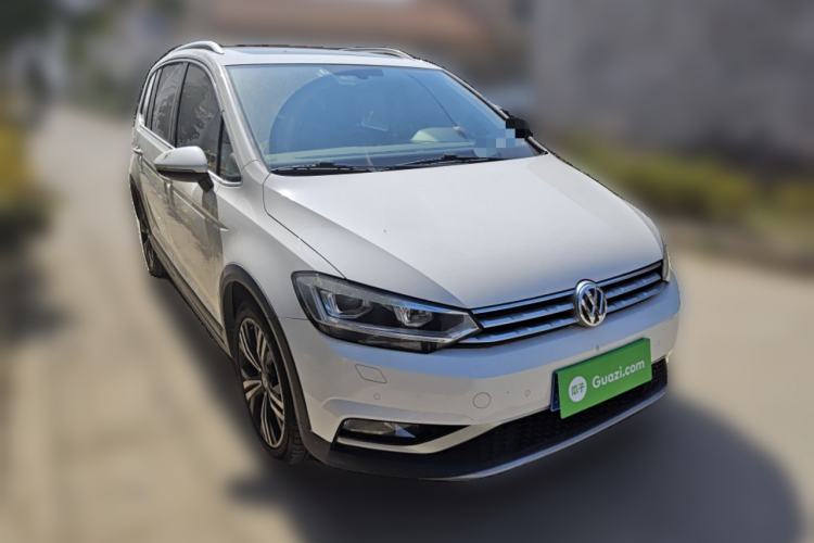 Used Volkswagen Touran 2018 Volkswagen Touran L 280TSI DSG Boundary Edition 7 Seats China VI Standard