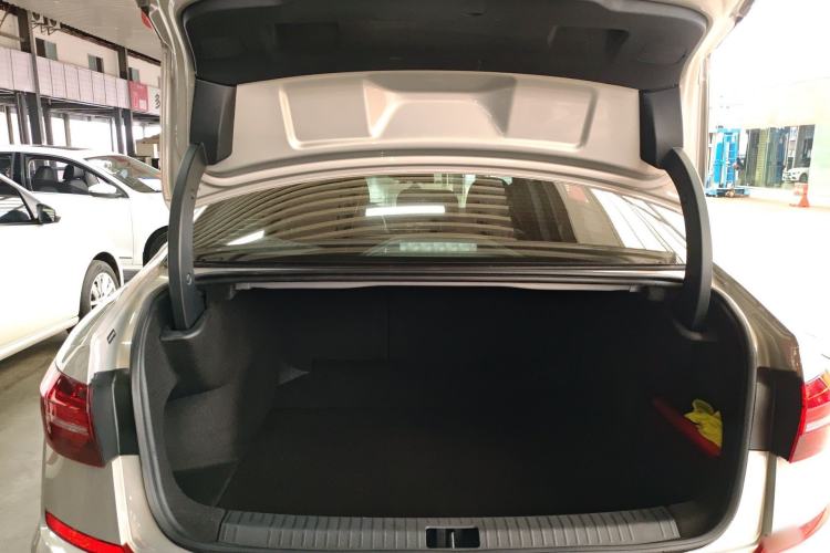 Used Volkswagen Passat 2019 330TSI Elite Edition China VI
