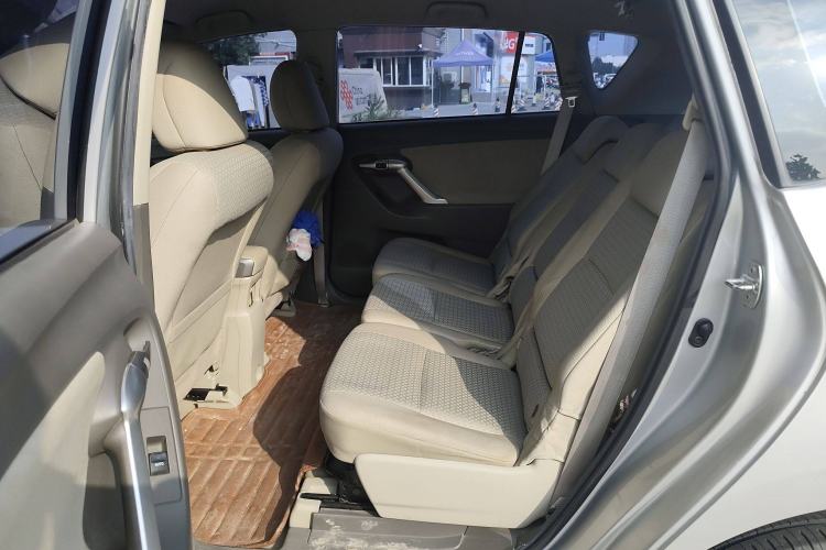 Used Toyota Verso 2014 Starlight 180E CVT Elite Edition
