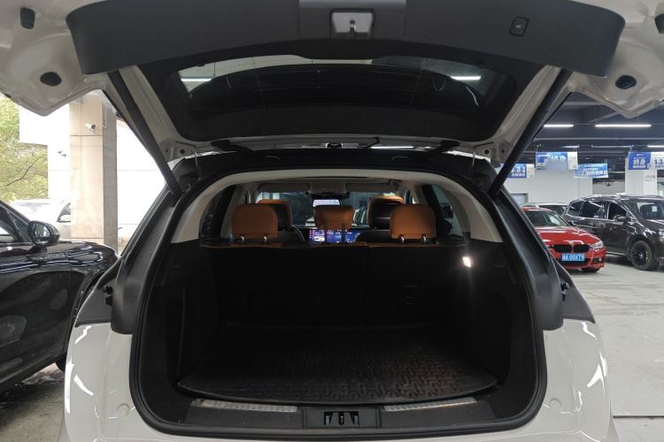 Used Lincoln Corsair 2024 1.5T Two-Wheel-Drive Mulan Special Hybrid Version Trunk