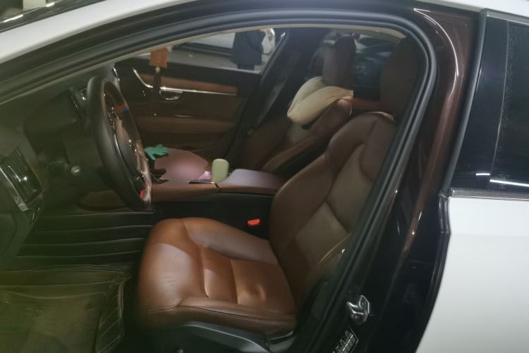 Used Volvo S90 2020 T5 Zhiyi Luxury Edition