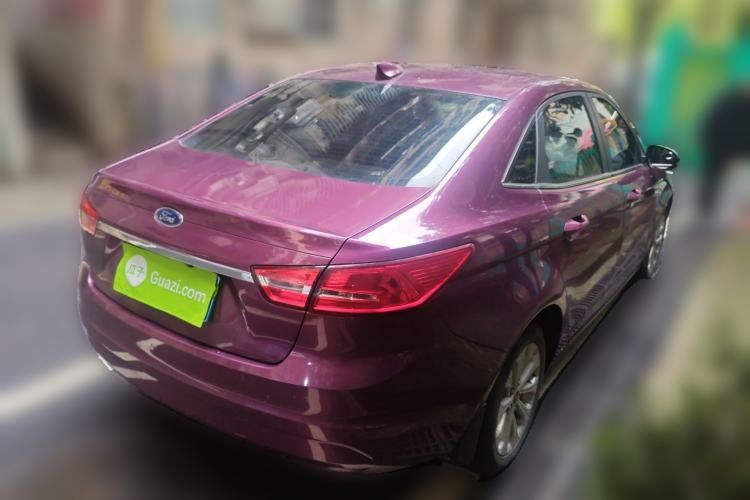 Used Ford Escort 2015 1.5L Automatic Fashion Model