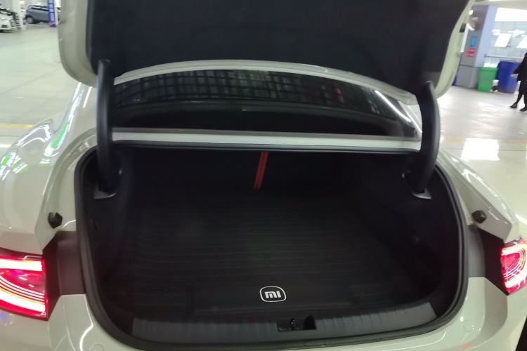 Used Xiaomi Auto SU7 2024 Rear-Drive Ultra-Long Range Advanced Pro-Level Intelligent Driving Version
