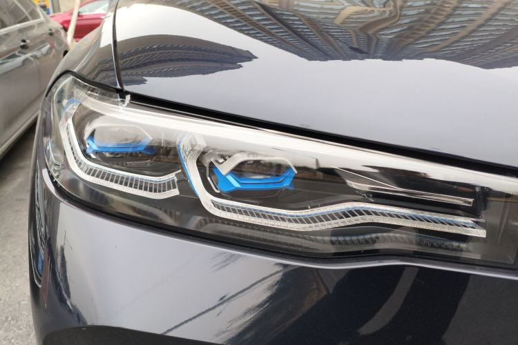 Used BMW X7 2022 xDrive40i Luxury M Sport Package Right Front Headlight