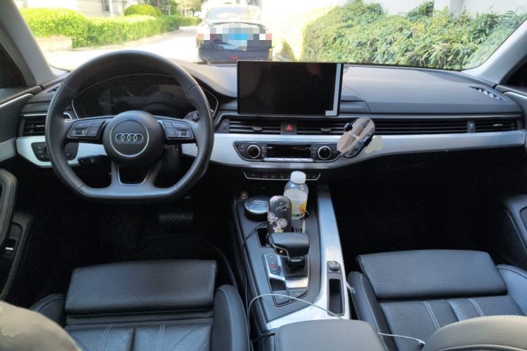 Used Audi A4L 2022 40 TFSI Luxury Dynamic Model
