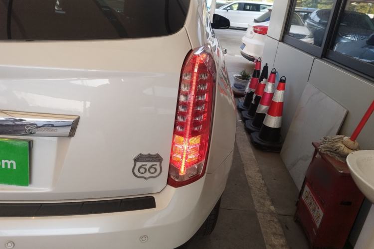 Used Cadillac SRX 2015 3.0L Comfort Version
