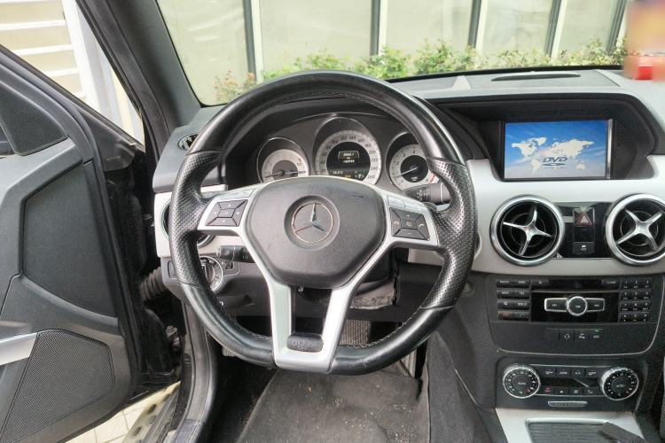 Used Mercedes-Benz GLK-Class 2015 GLK 260 4MATIC Dynamic Edition Ultimate Version Steering Wheel
